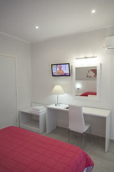 Byron Apartments