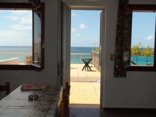 Constantinos Apartments