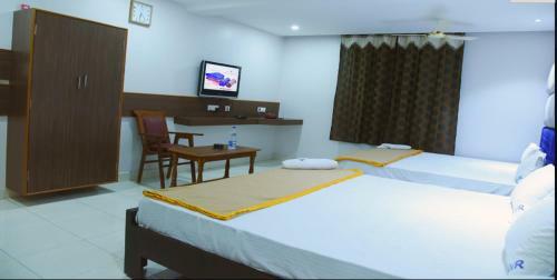 Hotel Kvr Guest House