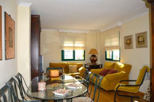 Apartamento C�ntrico Y Luminoso