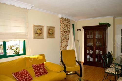 Apartamento C�ntrico Y Luminoso