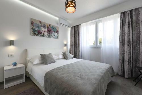 Reza Luxury Apartment