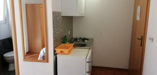 Hostal Ara Apartmani