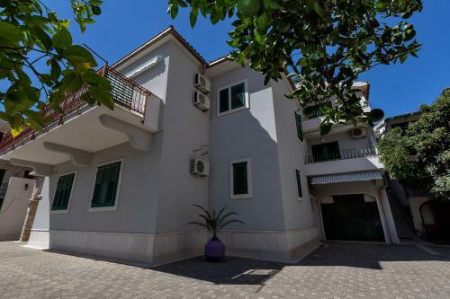 Apartments Carmen