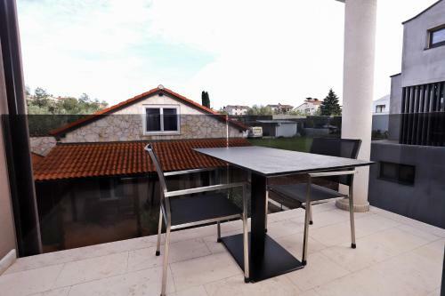 Apartment I&i