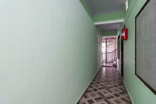 Spot On 65879 Hotel Neel Top