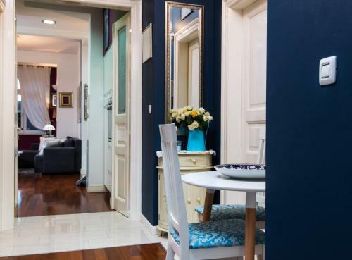 Apartamentos House Delmarco