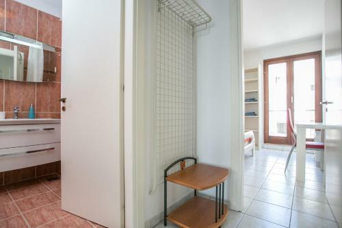Sea View Apartment Reno W/garage