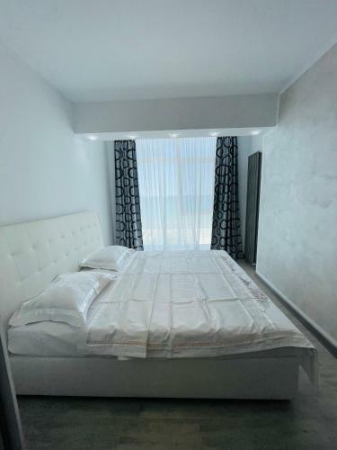 Apartament White Alezzi