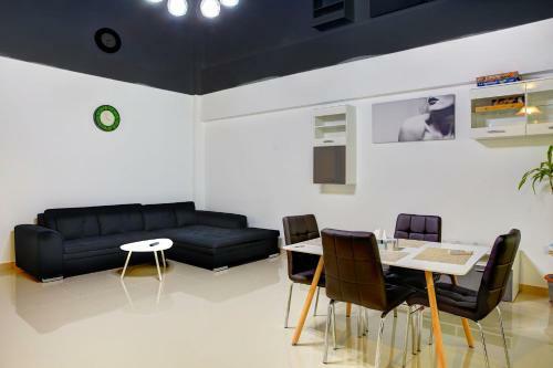 Zoom Apartment