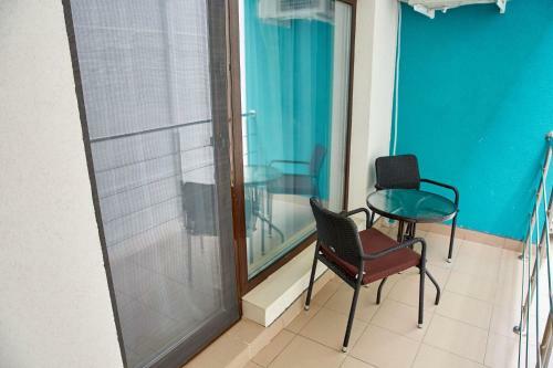 Zoom Apartment