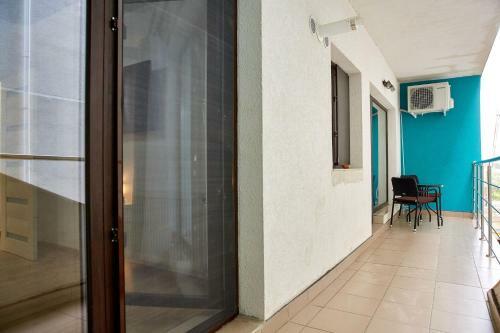 Zoom Apartment