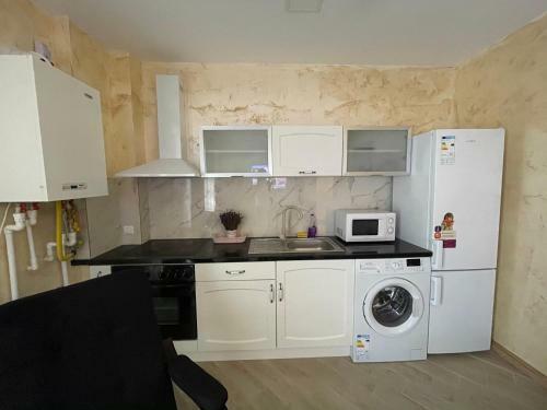 Gold Apartment 4U