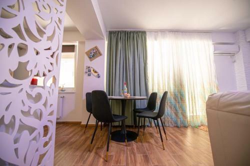 Two Steps Apartment