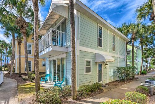 Sunny Beach Cottage With Shared Pool - Walk To Coast