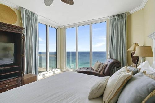 Silver Beach Towers Ph 1901 By Five Star Properties