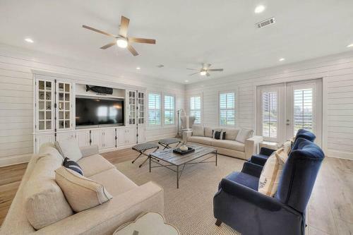 Live It Well By Five Star Properties
