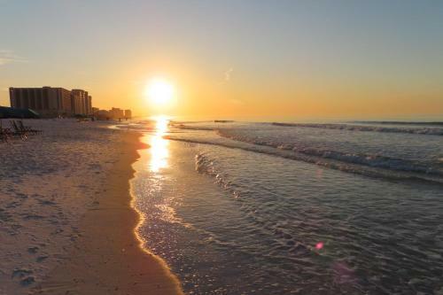 Apartamento Just Updated - Beachfront Ocean View, 19th Floor