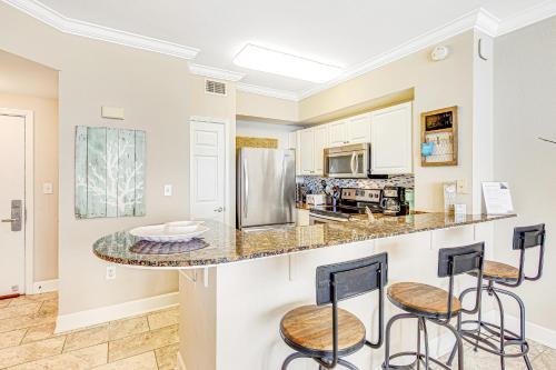 Tidewater Beach Resort 712