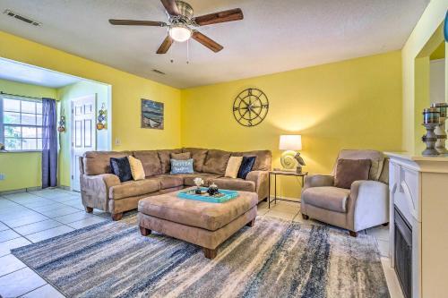 Vibrant Pcb Townhome With Private Outdoor Oasis