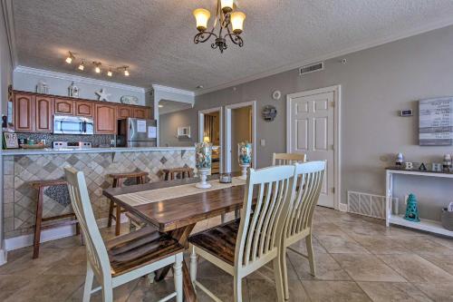 Apartamento Beachfront Condo With Stunning Ocean Views And Pool!