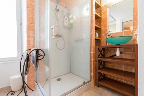 1 Bedroom Apartment In Nice Port