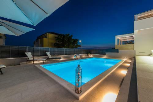 Apartamentos Villa Franica