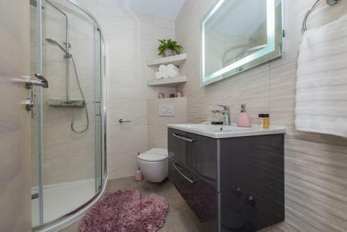 Apartamentos Villa Franica