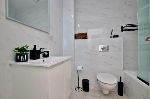 Apartamento Sea View Apt With Private Parking 2 Bedrooms - New