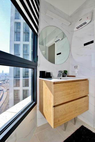 Apartamento Sea View Apt With Private Parking 2 Bedrooms - New