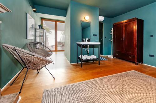 Apartments & Room Carera 6
