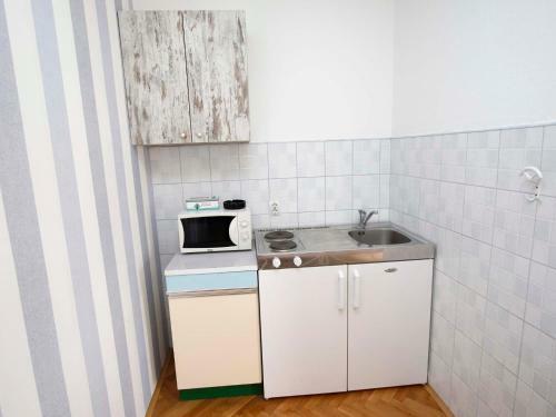 Apartments Srdjan