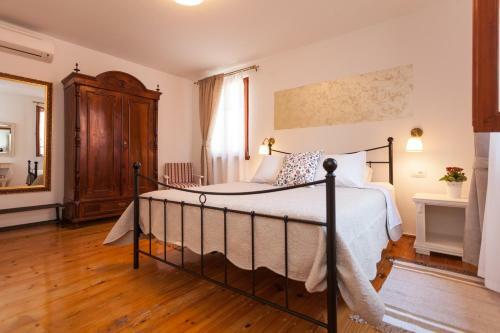 Hostal Guesthouse Casa Vittoria