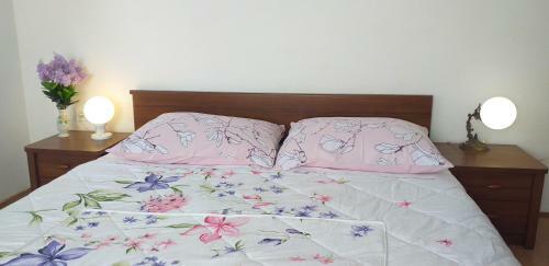 Hostal Rooms Loncar