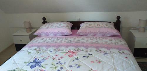 Hostal Rooms Loncar
