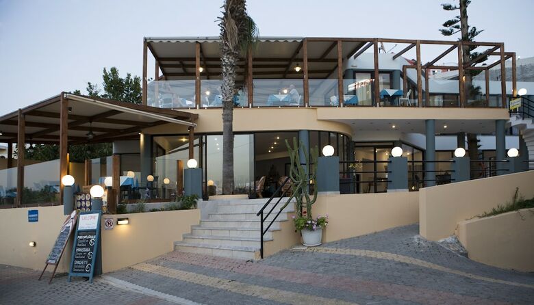 Akasti Hotel