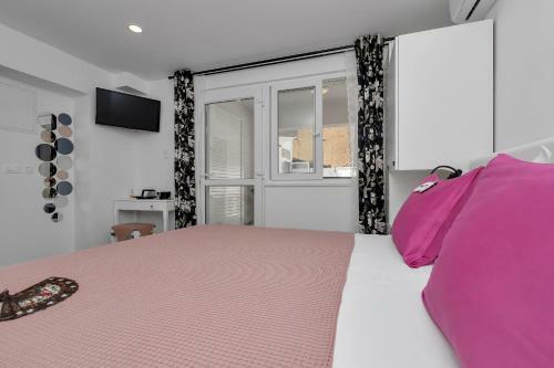 Luxurious Studio Apartment Jube