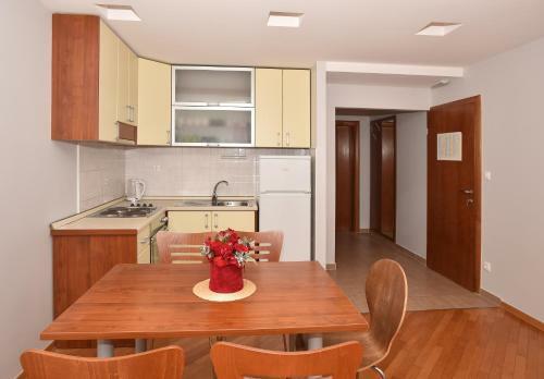 Apartments Romana