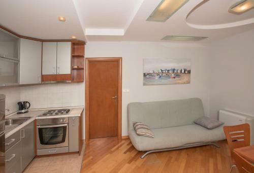 Apartments Romana