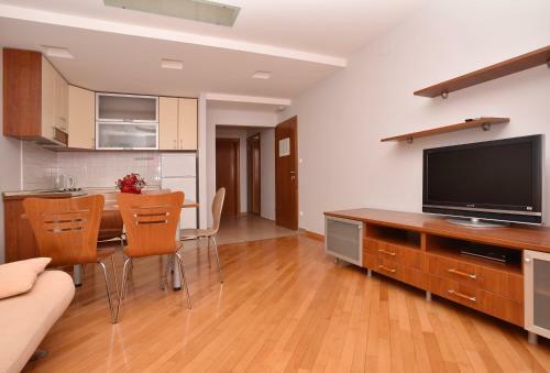 Apartments Romana