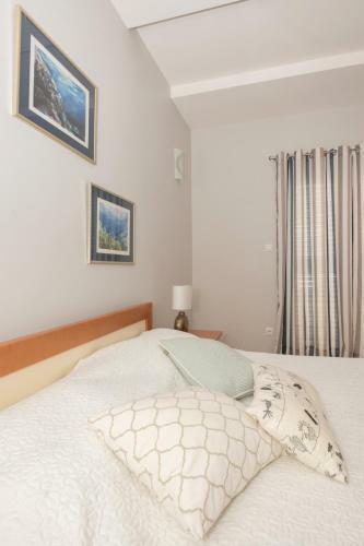 Apartments Romana