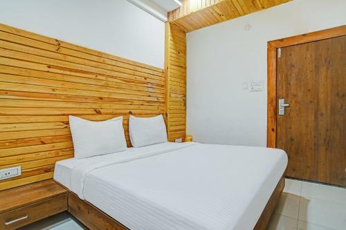 Hotel Collection O 83273 Classic Royal