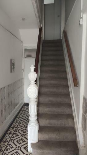 Perfect And Convenient 1 Bedroom Apartment