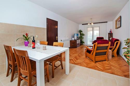 Apartment Valentina