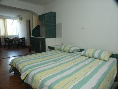 Apartments With A Parking Space Rovinj - 2243