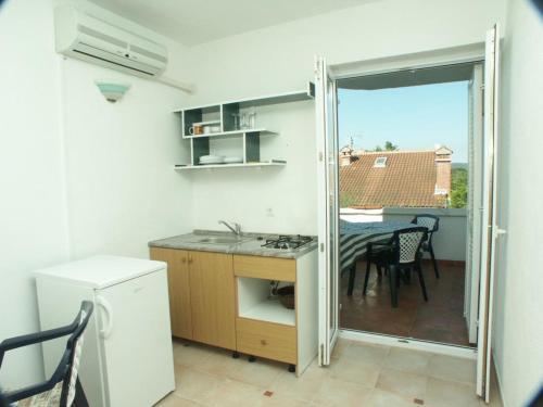 Apartments With A Parking Space Rovinj - 9701