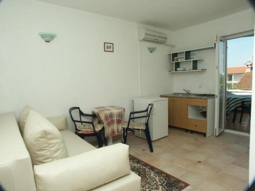 Apartments With A Parking Space Rovinj - 9701