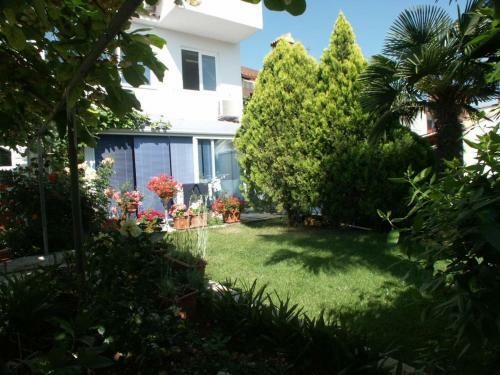 Apartments With A Parking Space Rovinj - 9701