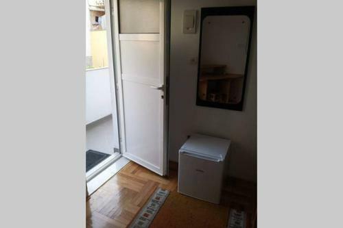 Hostal Guesthouse Maestral
