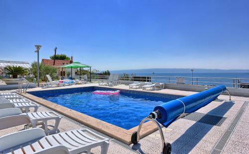 Seaside Apartments